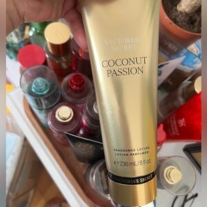 Victoria's Secret Coconut Passion Lotion